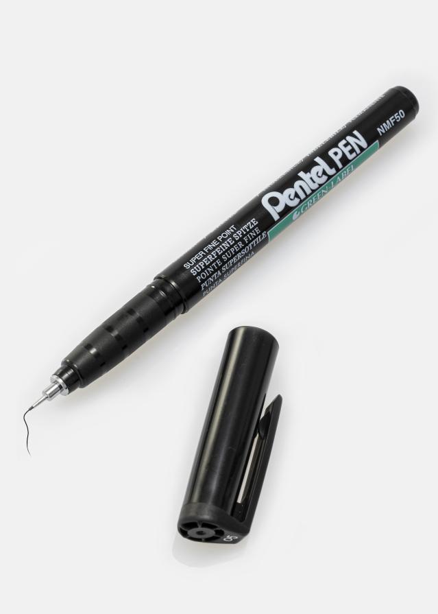 Pentel NMF50 - Noir Stylo pour album - 0,5 mm