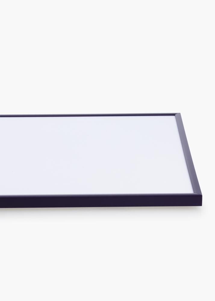 Cadre New Lifestyle Violet sombre 50x70 cm - Passe-partout Blanc 42x59,4 cm